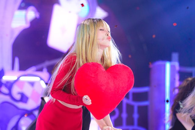 인기가요 최예나